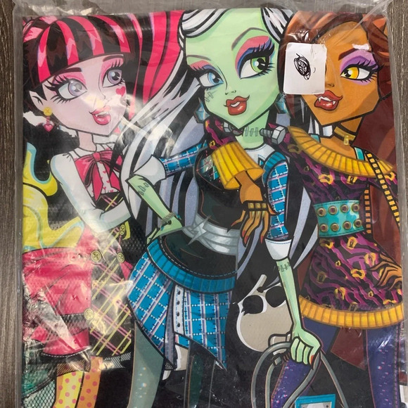 Monster High Dolls Tablecover Party Supply Plastic NOS 2011 54" x 84" Sealed - Picture 6 of 11
